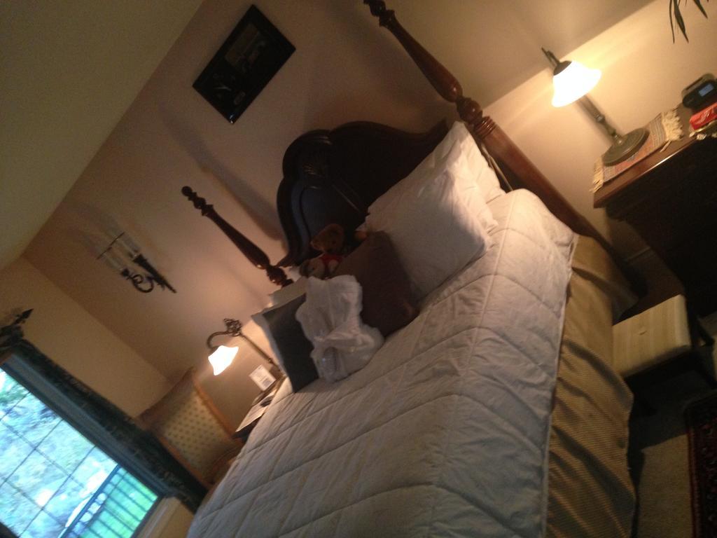 Eagle'S Nest B&B Lake Country Ruang foto